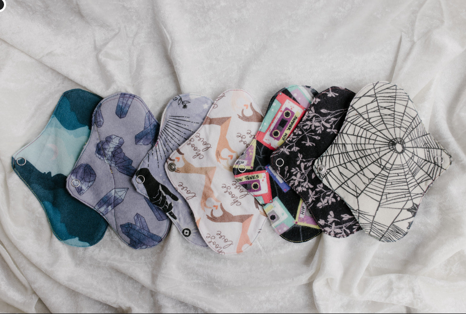 Cloth pads - tween/small light
